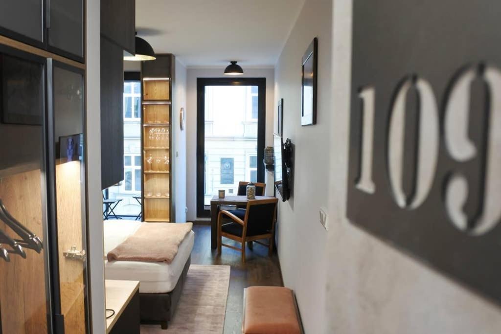 Boutique 109 - Old City, Luxury Apt. With A Garage Cracóvia Exterior foto